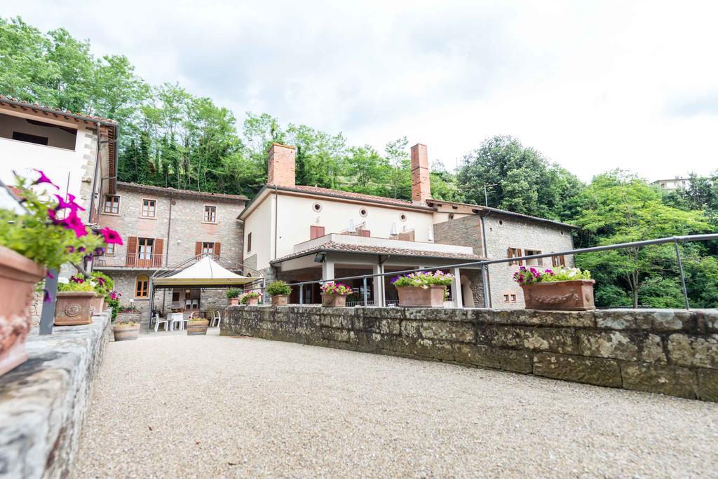 Residence Ristorante La Ferriera Loro Ciuffenna Eksteriør billede