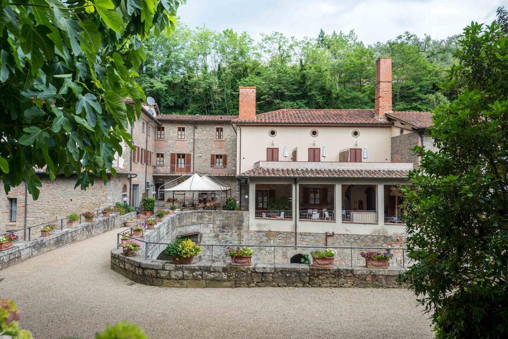 Residence Ristorante La Ferriera Loro Ciuffenna Eksteriør billede