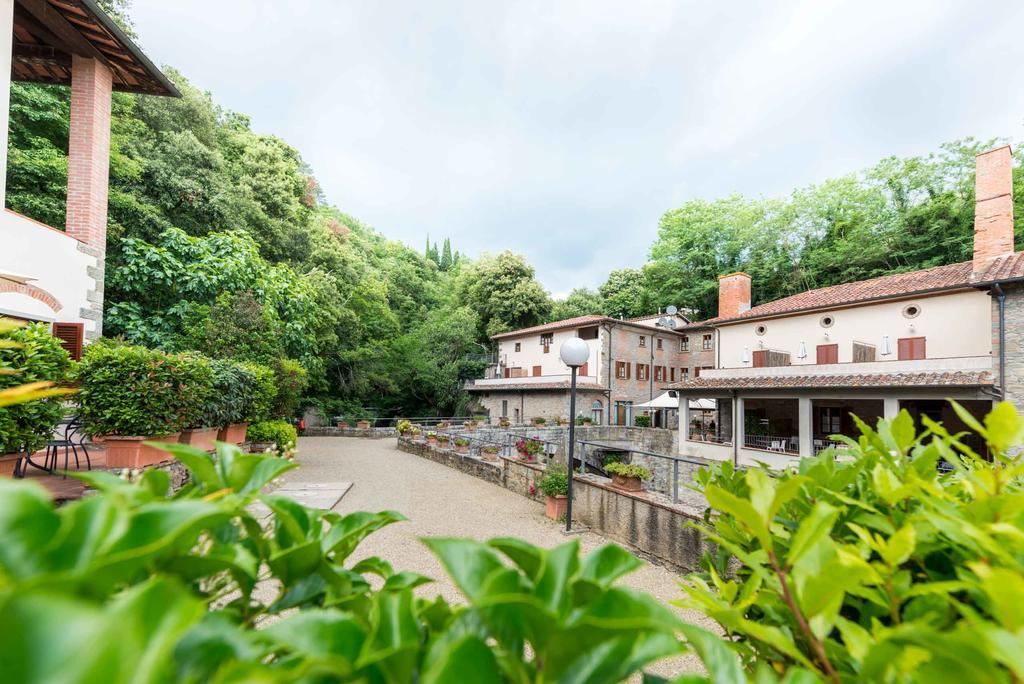Residence Ristorante La Ferriera Loro Ciuffenna Eksteriør billede